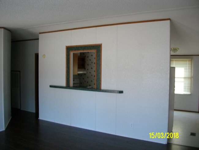 Foto del edificio - 387 Deanne Ln