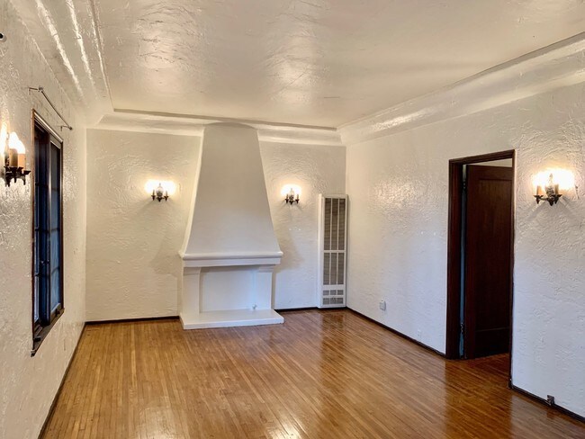 Foto del edificio - 2720 E 4th St