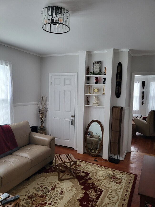 Building Photo - 80 Carroll St