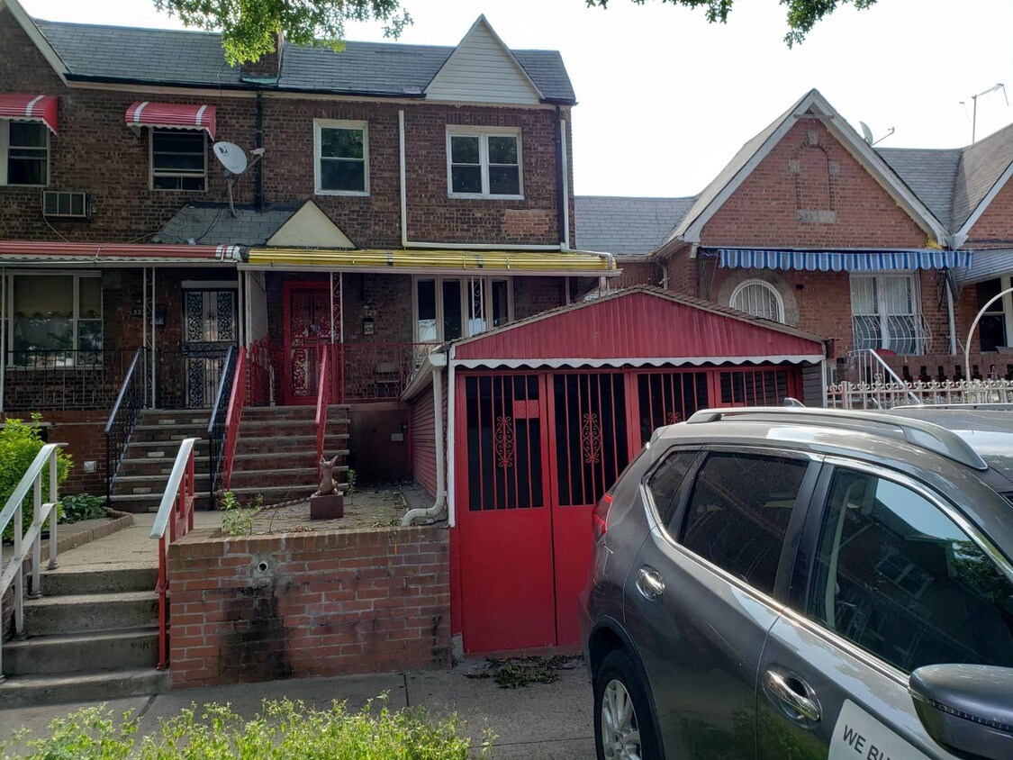 Primary Photo - 329 E 59th St