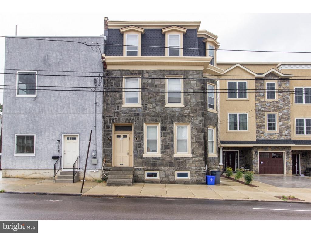 Primary Photo - 4409 Manayunk Ave