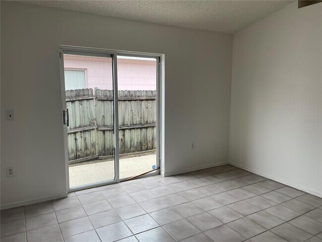 Building Photo - 1223 Isadore Dr