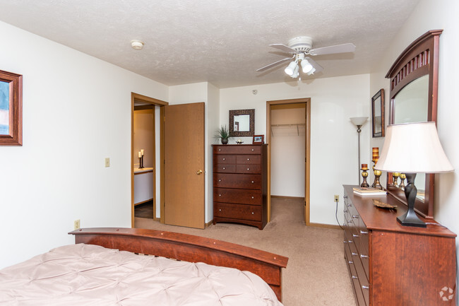 2HAB, 1BA - 960 ft² - Griswold Estates Apartments