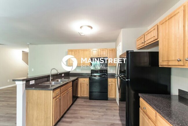 Foto del edificio - 3 Bedroom Pet-Friendly Home in Charlotte, NC with Main Street Renewal