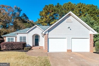 Building Photo - 250 Ashley Oaks Dr
