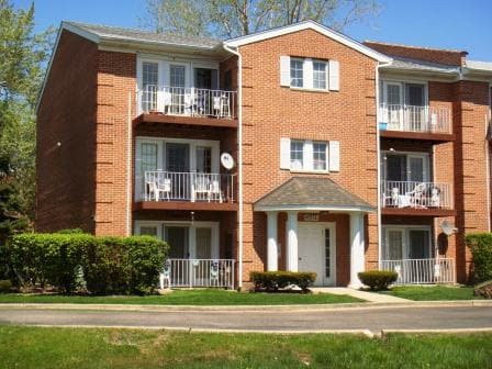 Primary Photo - 10337 Dearlove Rd