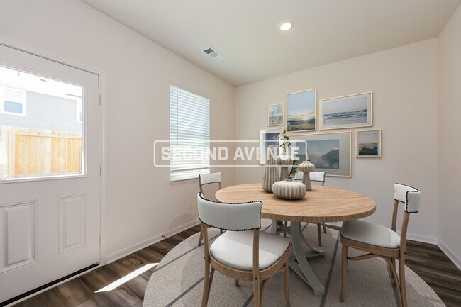 Foto del edificio - 1329 Woodwinds DR