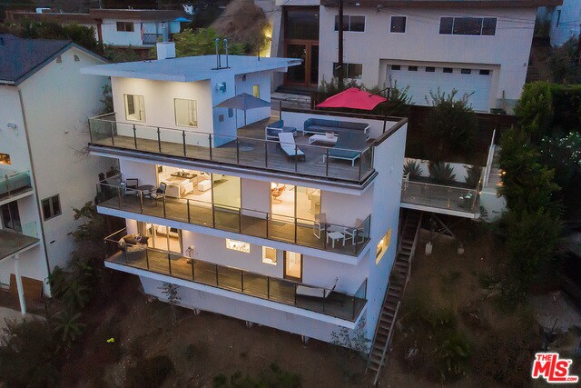 Foto principal - 8171 Mannix Dr