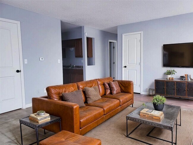 Foto del edificio - 4615 Picturesque Ct