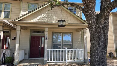 Building Photo - 9702 Coyote Creek Dr