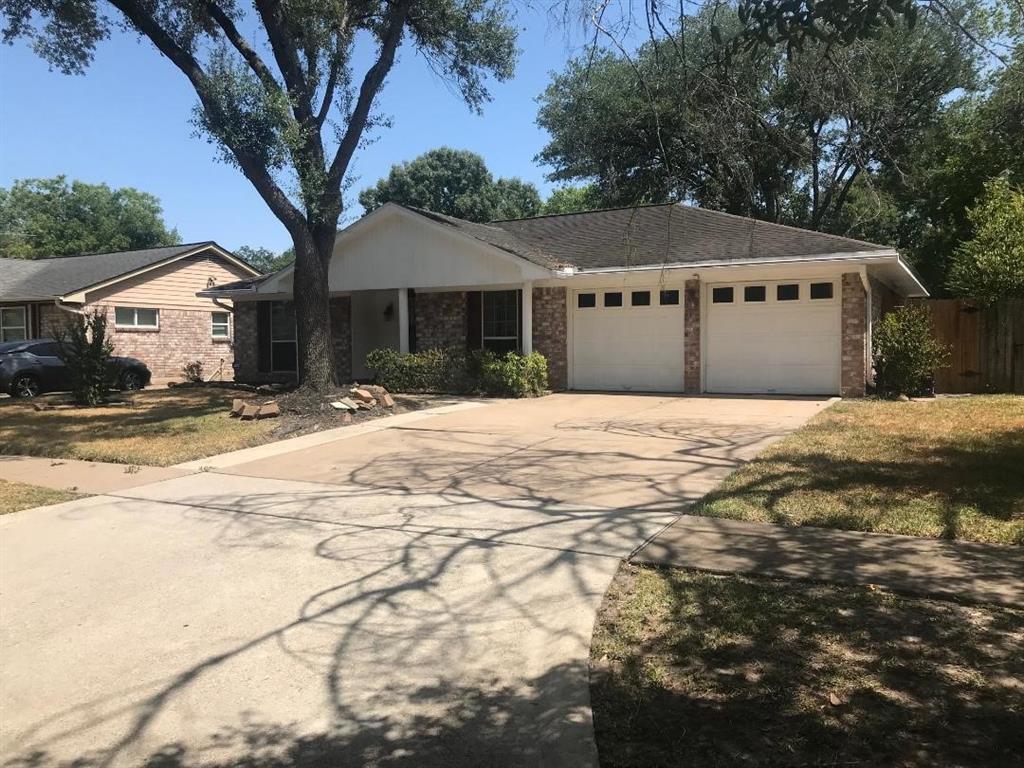 Primary Photo - 423 Skywood Dr