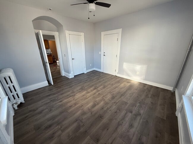 Building Photo - 15 Huntington St