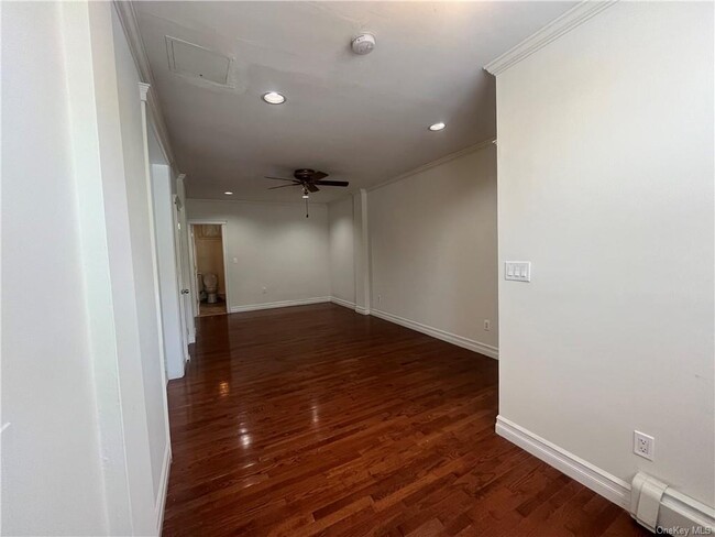 Foto del edificio - 101 Lincoln Ave