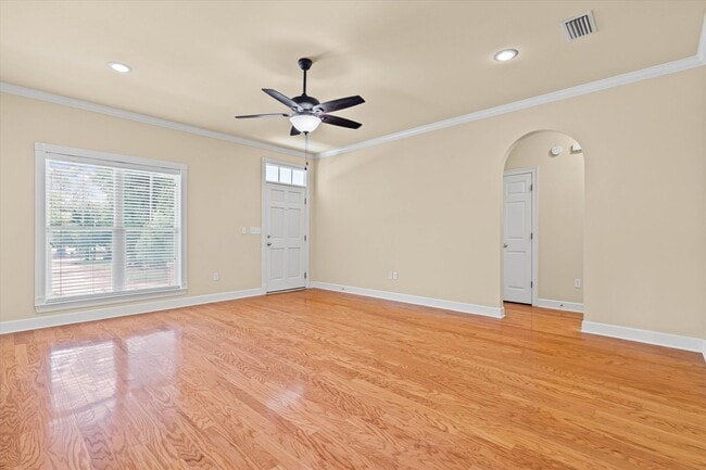 Building Photo - GREAT COMMUTE IN SPANISH FORT ESTATES