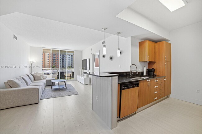 Foto del edificio - 2775 NE 187th St