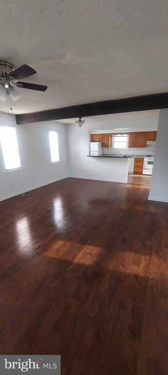 Foto del edificio - 9 Cottage Gate Rd