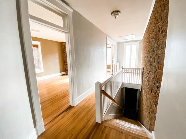 Building Photo - 2602 Hanover Ave