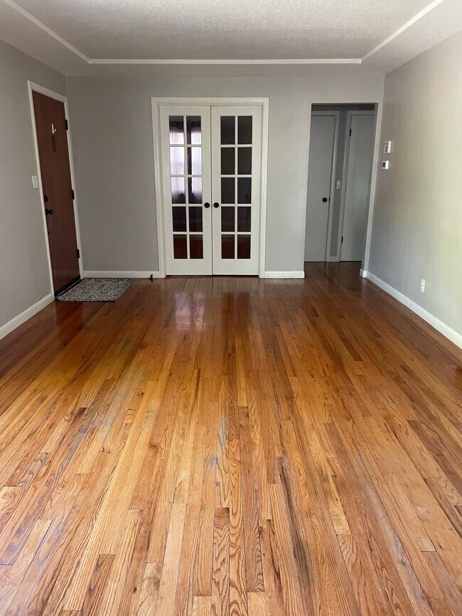 Foto del edificio - 3355 NE 84th Ave