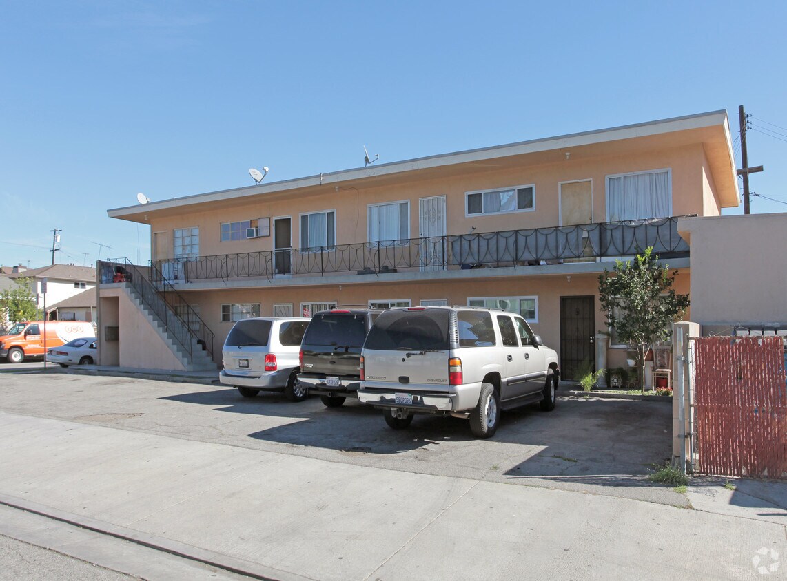 Building Photo - 6050 Arbutus Ave