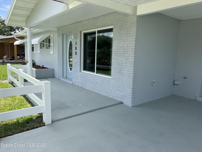 Foto del edificio - 780 Mohawk Ave