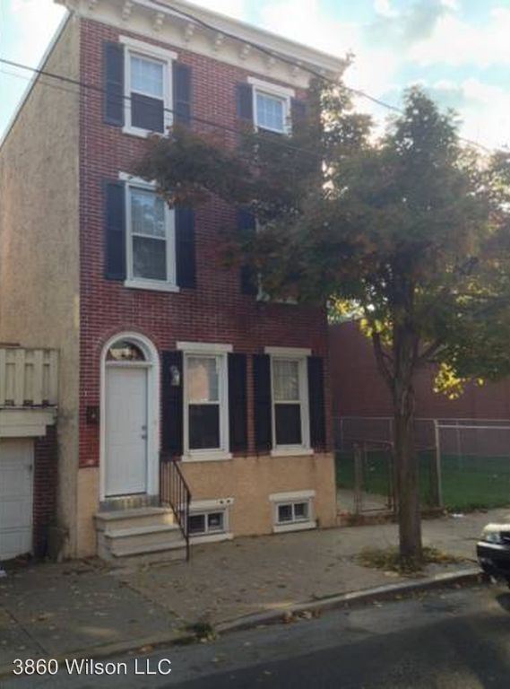 Primary Photo - 500 W 6th St