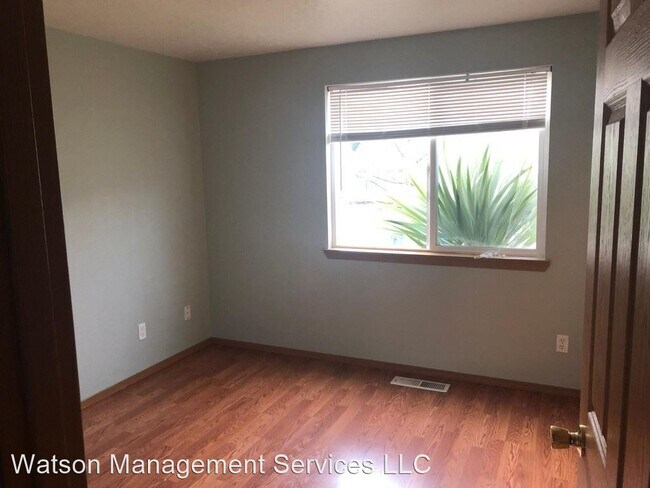 Building Photo - 3 br, 2 bath House - 1179 Jonmart Ave SE