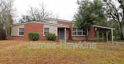 Building Photo - 1201 Buckingham Dr