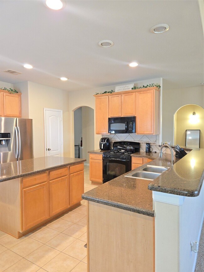 Foto del edificio - 20618 Saddleback Chase Ln