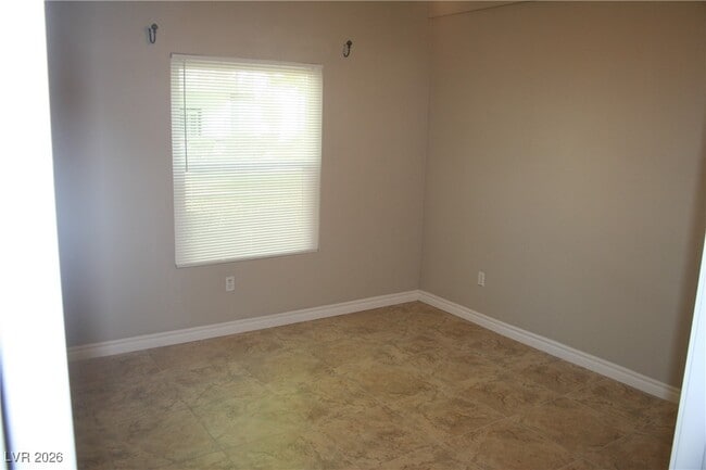 Foto del edificio - 7255 W Sunset Rd