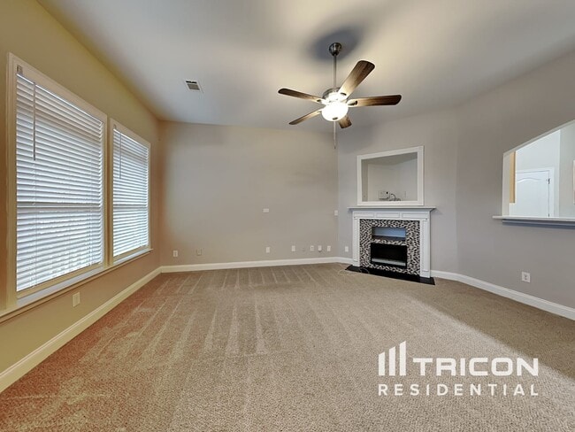 Building Photo - 1221 Heartwood Ave