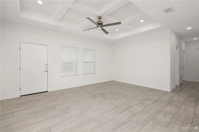 Building Photo - 913 W Kohala Ave