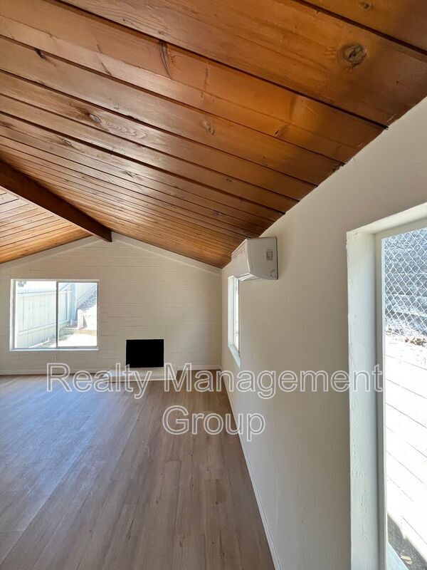Building Photo - 4285 51st St