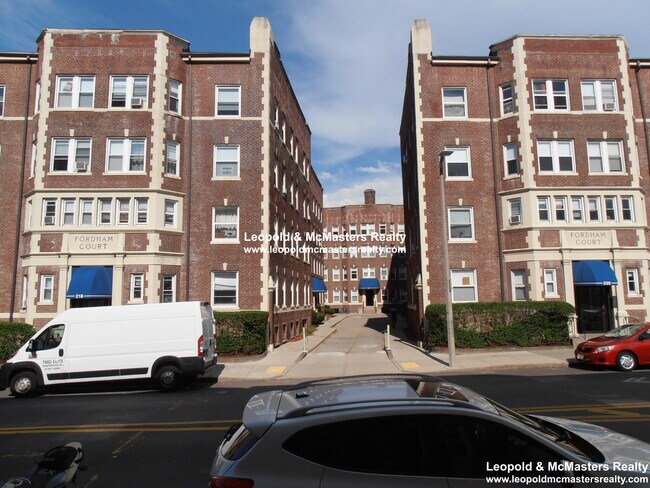 Building Photo - 216 South St
