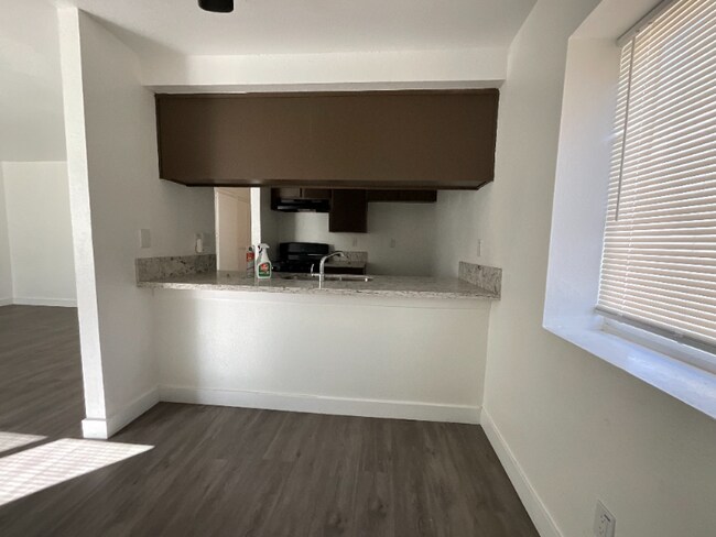 Building Photo - 15866 Sago Rd