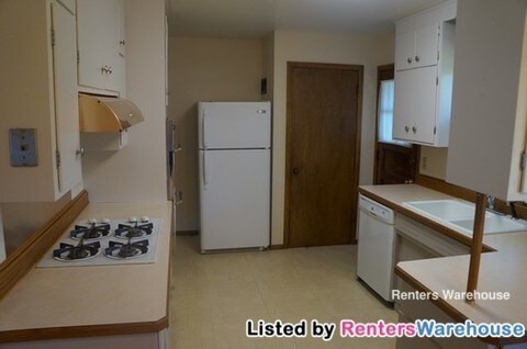 Building Photo - 7908 Aster Dr