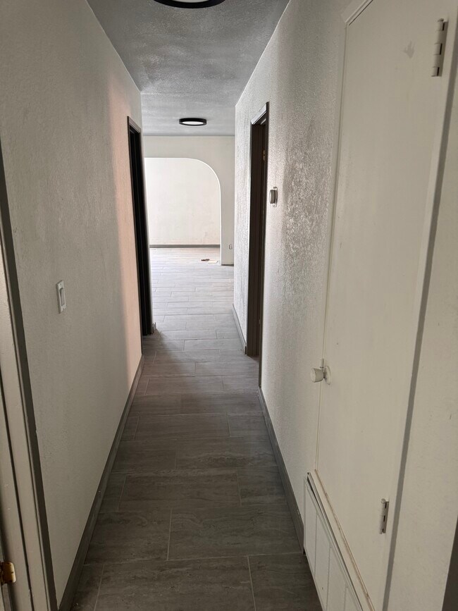 Hallway - 32400 Cielo Vista Rd