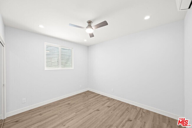 Foto del edificio - 1558-1552 S Genesee Ave