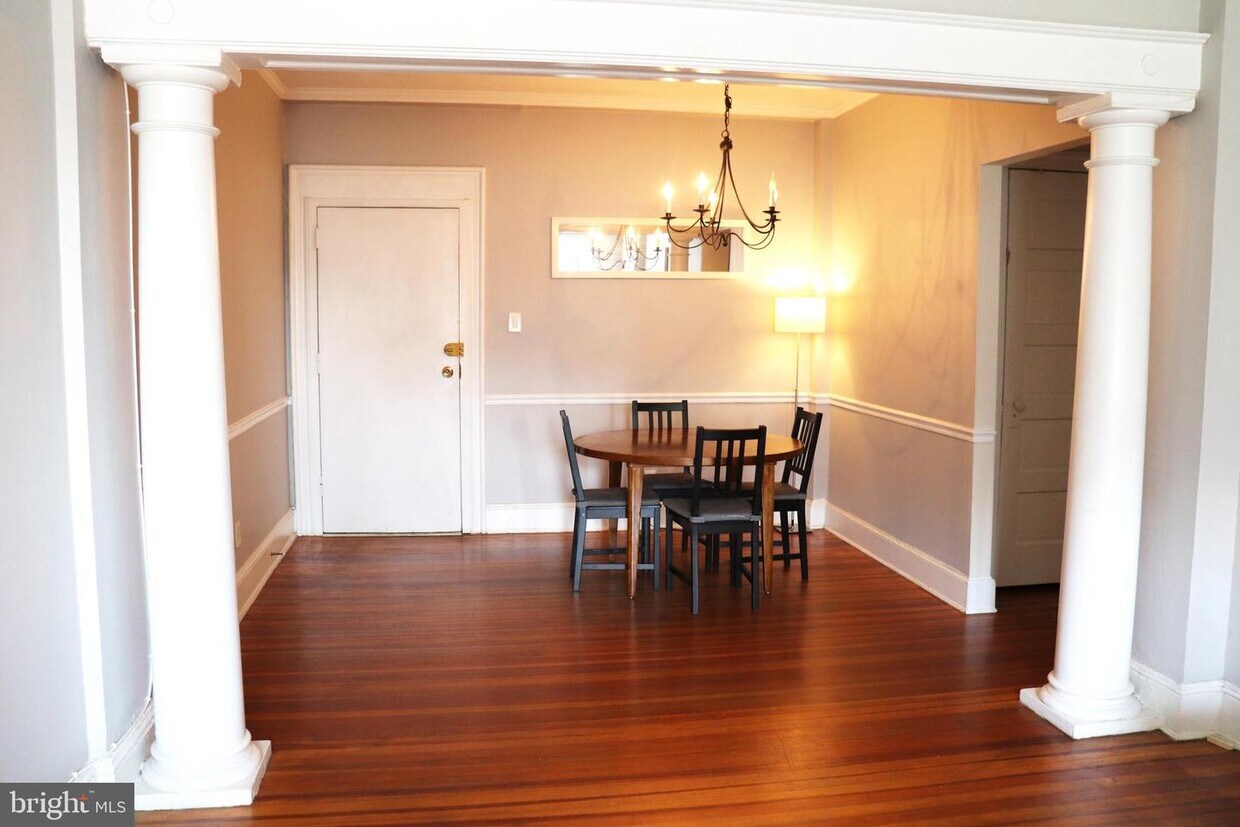 Primary Photo - 2022 Columbia Rd NW