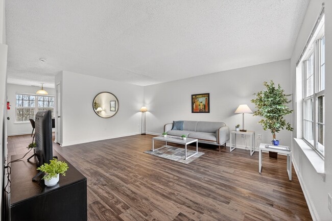 Building Photo - Huron Heights/Huron Ridge