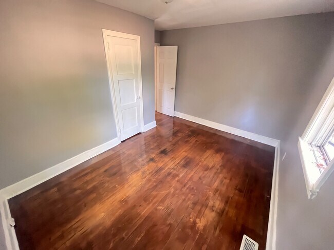 Foto del edificio - 4902 Linden St