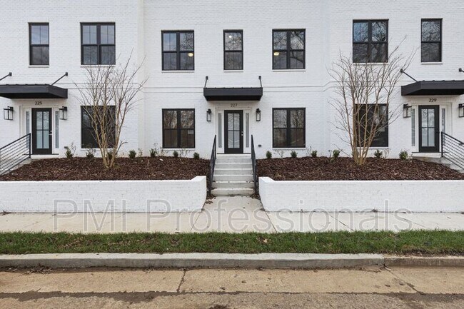 Foto del edificio - 225 S Bilbro Ave