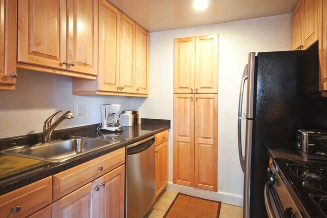 Photo - 2Br/1.5Bth Townhouse in Hancock Village. H...