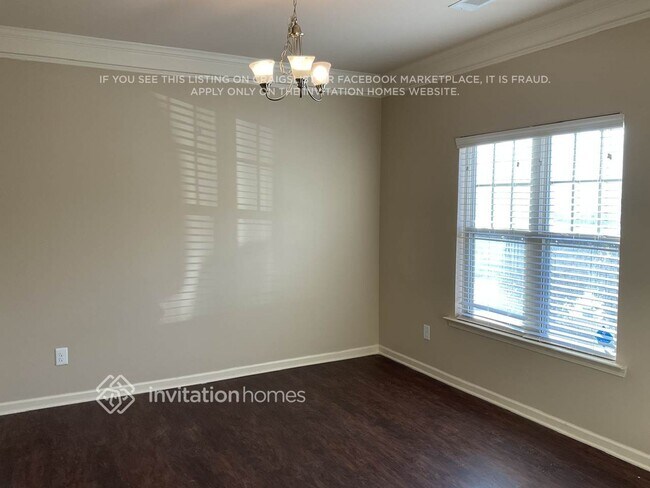 Building Photo - 3670 Brookhollow Dr