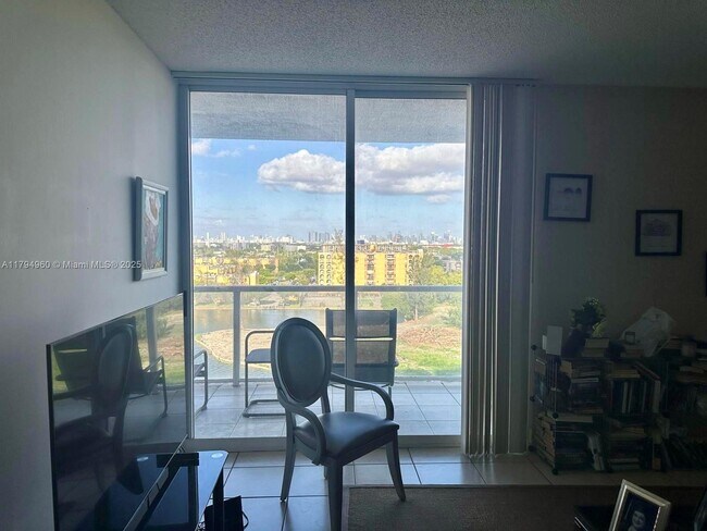Foto del edificio - 5077 NW 7th St