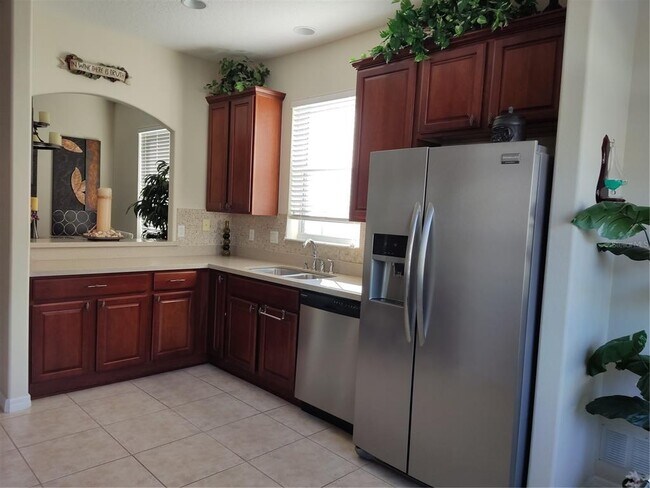 Building Photo - 95 Raintree Cir