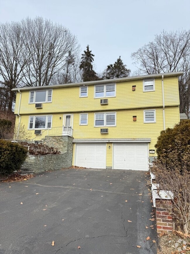 Building Photo - 23 Randolph Ct