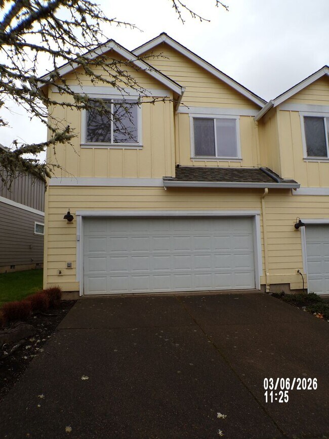 Foto del edificio - Newly remodeled Meadows Townhome