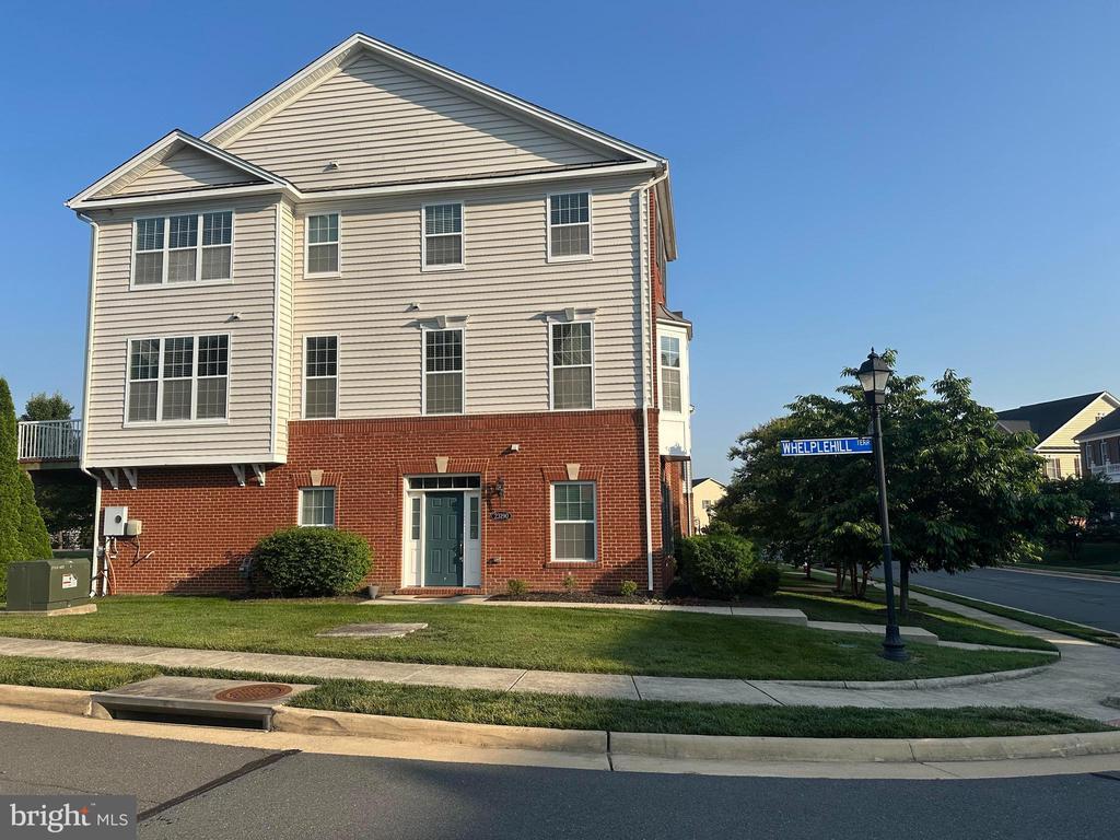 Primary Photo - 23190 Wrathall Dr
