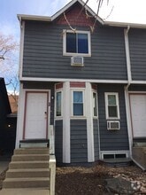 Building Photo - 1504 Pine St