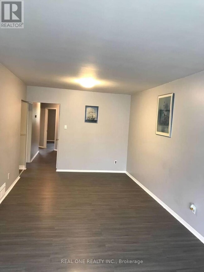 Building Photo - 53 Cairnside Crescent